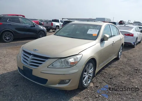 2012 Hyundai Genesis 4.6 z USA, uszkodzony, nr VIN KMHGC4DF7CU205349